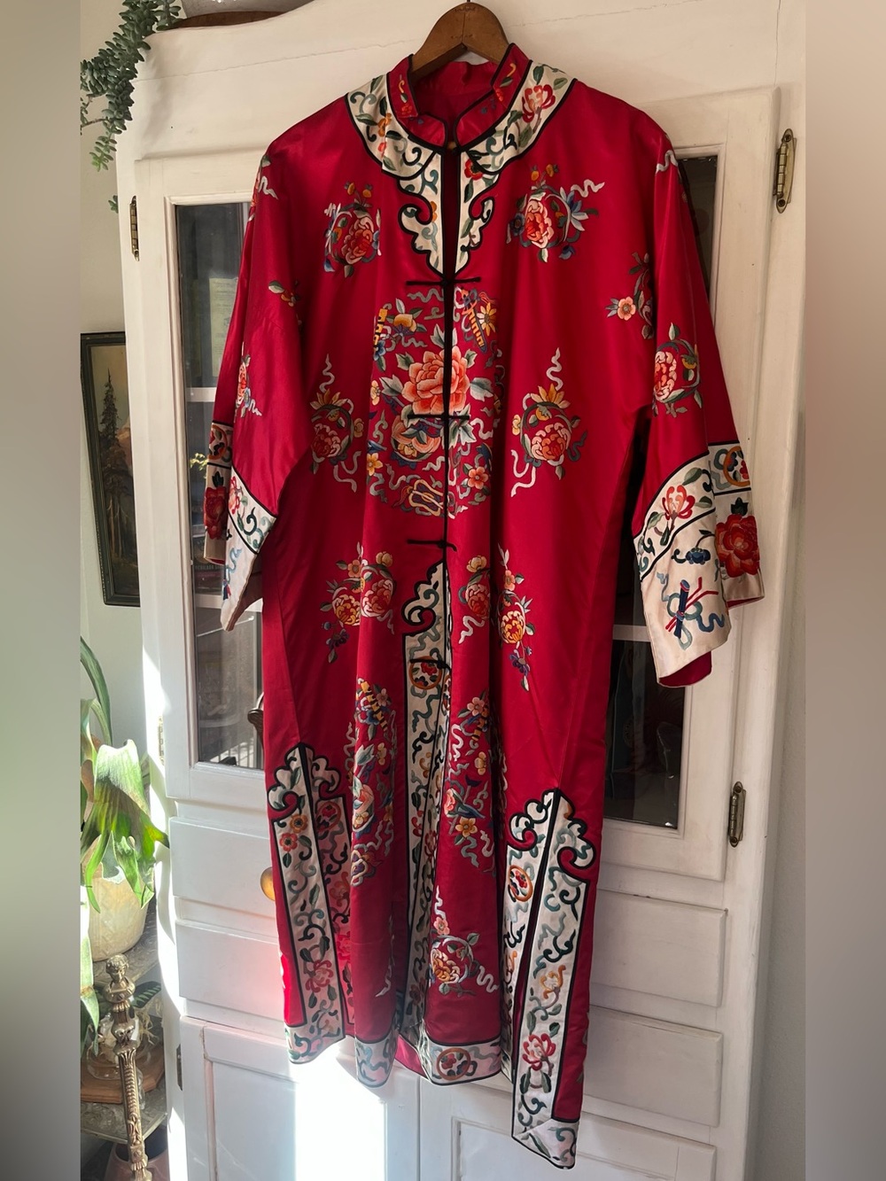 Vintage 50s 60s Chinese Dynasty Silk Embroidered Kimono Jacket Blouse Top M